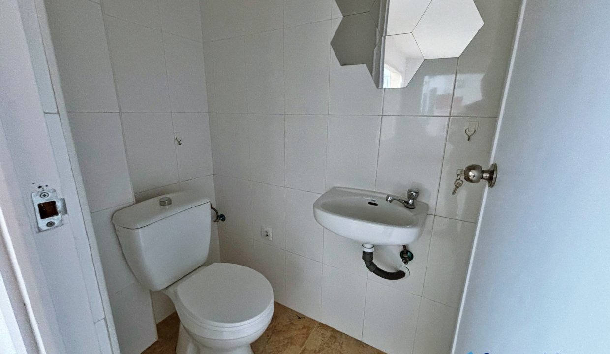 WhatsApp Image 2025-03-06 at 19.08.53 (2)